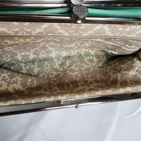 Hobo International Vintage Lauren Double Kiss Lock Clutch /Wallet - Picture 15 of 16